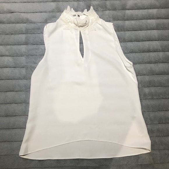 NWOT Zara | Sleeveless Blouse💟 - Picture 3 of 8